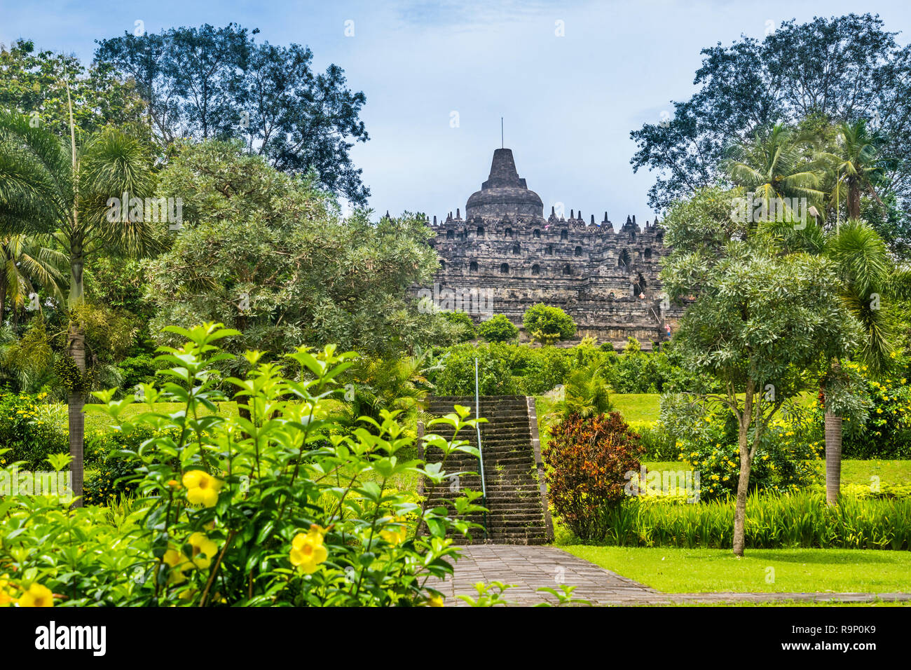 Eastern Parkway, die bis zum 9. Jahrhundert Borobudur buddhistischen Tempel Borobudur archäologischen Park, Central Java, Indonesien Stockfoto