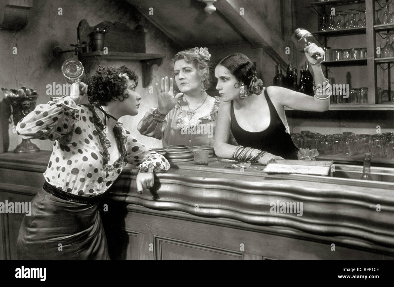 Yola d'Avril, Adrienne d'Ambricourt, Dolores Del Rio, "schlechte" (1930), United Artists Datei Referenz # 33635 829 THA Stockfoto