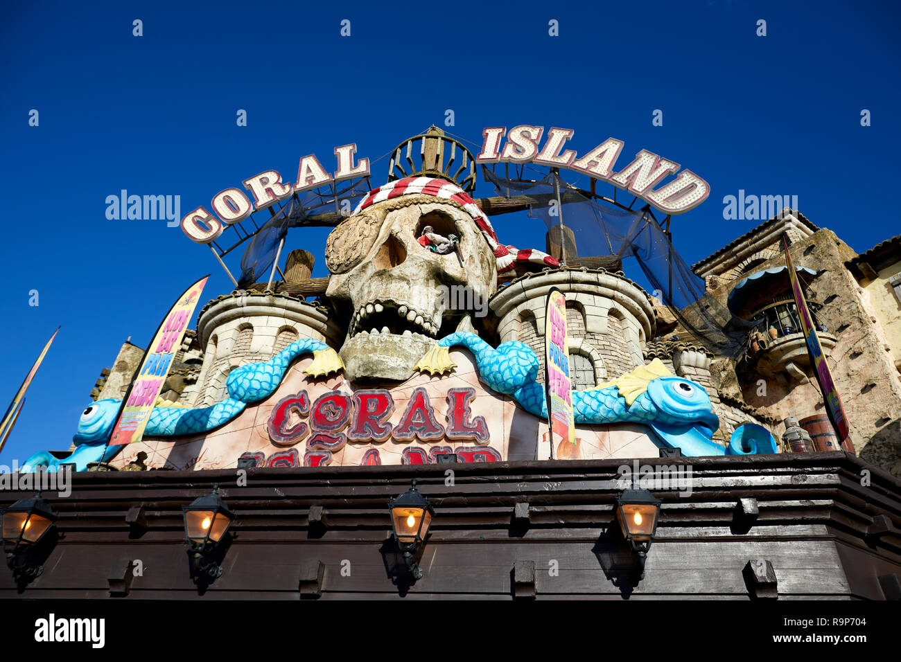 Blackpool Lancashire, direkt am Meer, Promenade Badeort an der irischen Küste von England, Coral Island Vergnügungen Stockfoto