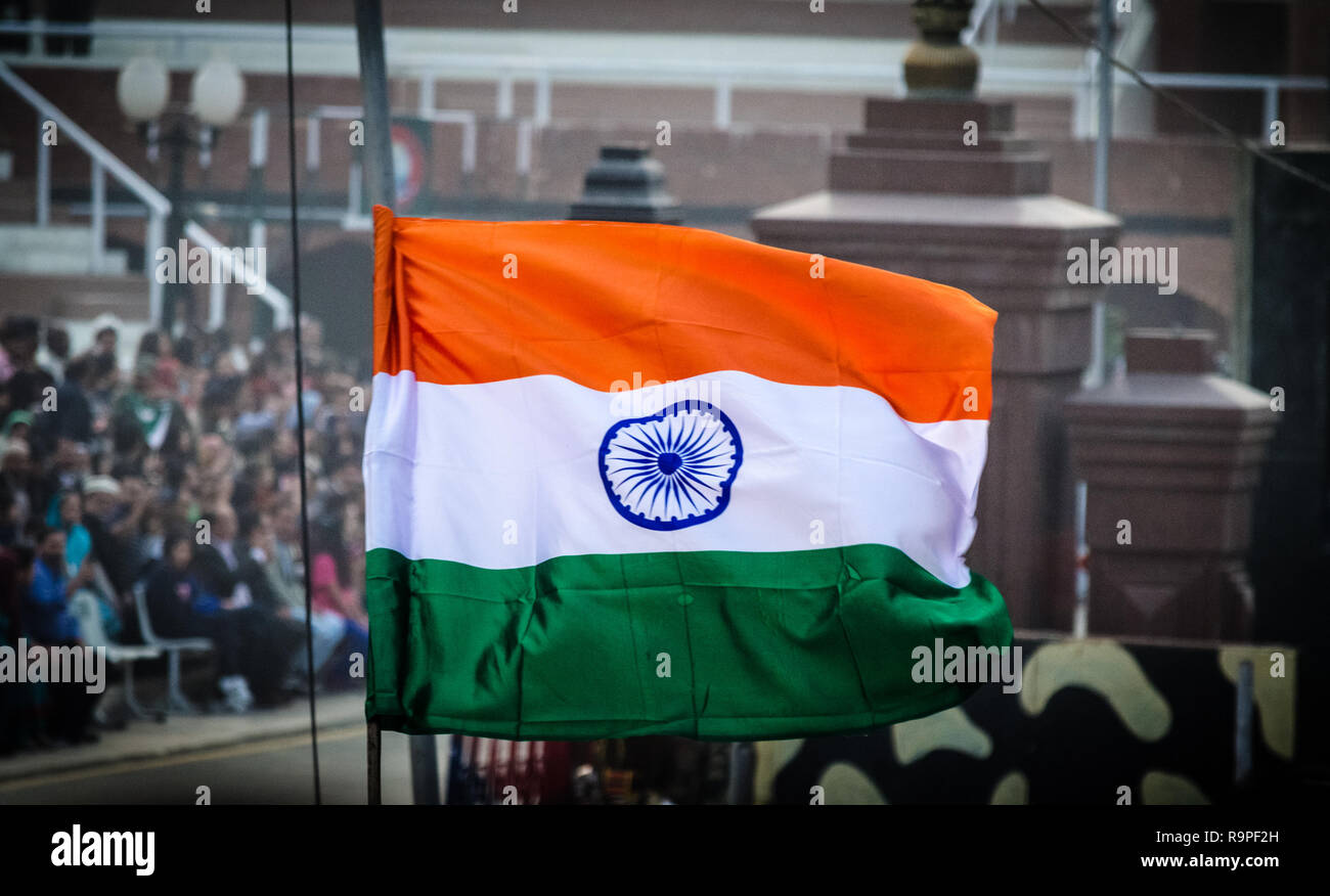 Indische Flagge bei Wagah Border, Punjab Stockfoto