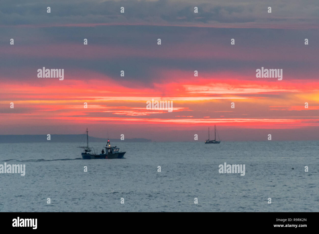 Fowey, Cornwall, UK. 27 Dez, 2018. UK Wetter. Mousehole bei Sonnenaufgang heute Morgen: Simon Maycock/Alamy leben Nachrichten Stockfoto