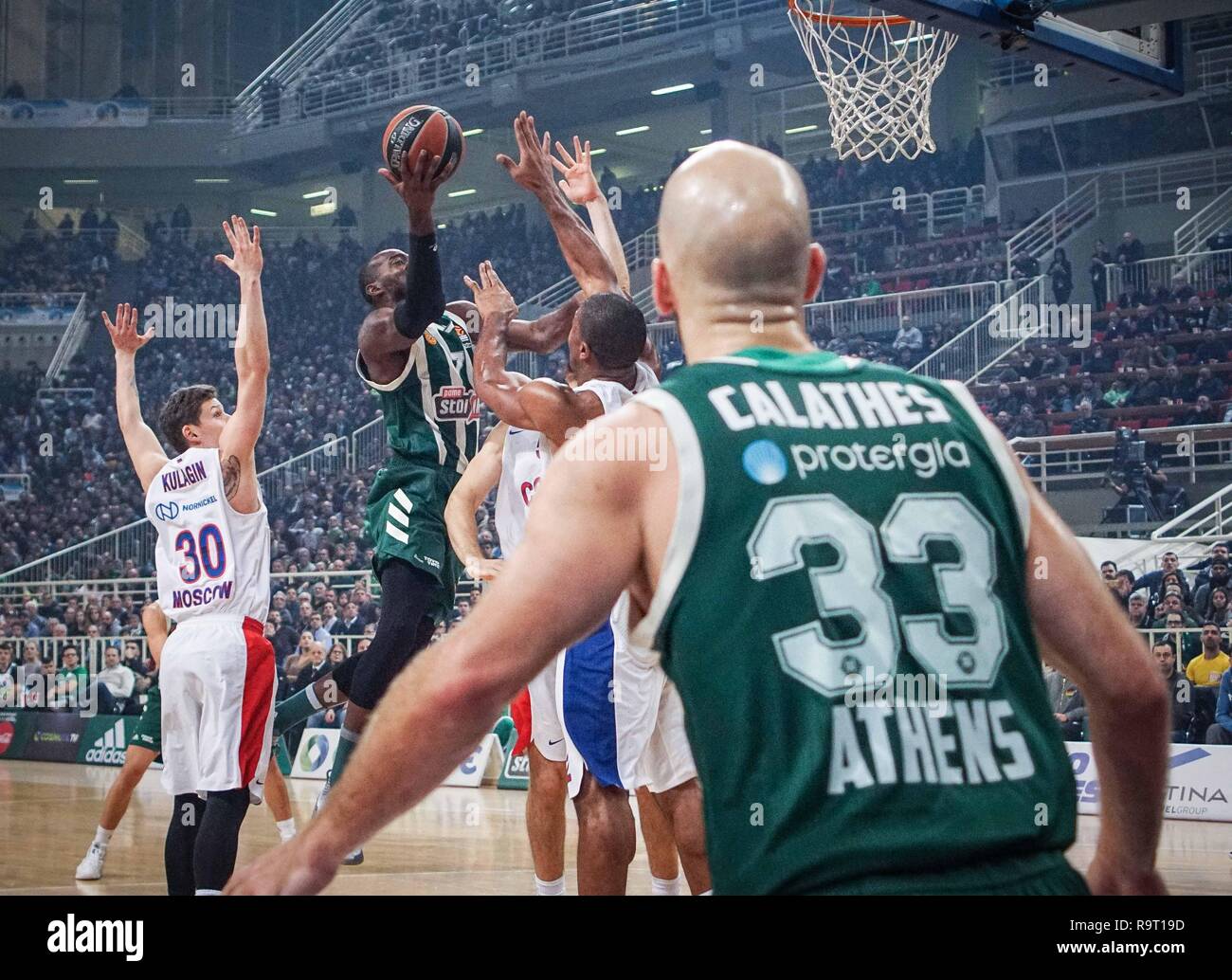 Stephane Lasme von Panathinaikos BC in Aktion während der Euroleague  basketball Match zwischen Panathinaikos BC und CSKA Moskau im Olympic  indoor Hall. (Final Score: Panathinaikos BC 96 - 84 CSKA Moskau  Stockfotografie - Alamy