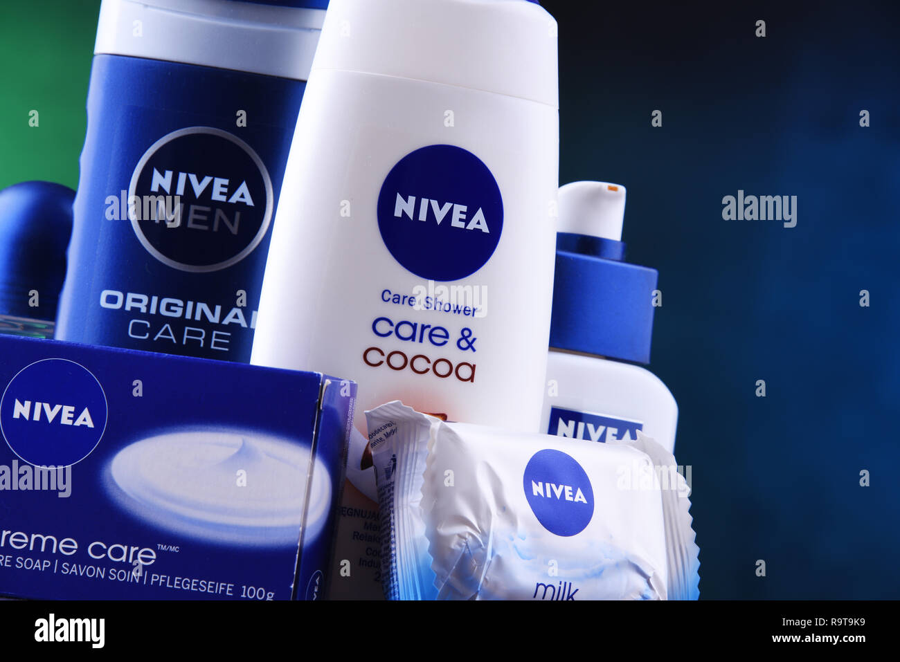POZNAN, POL-Dez 5, 2018: Die Produkte von Nivea, einem Deutschen personal  care Marke, die in der Haut spezialisiert - und Körperpflege. Es ist im  Besitz von Beiersdorf Stockfotografie - Alamy