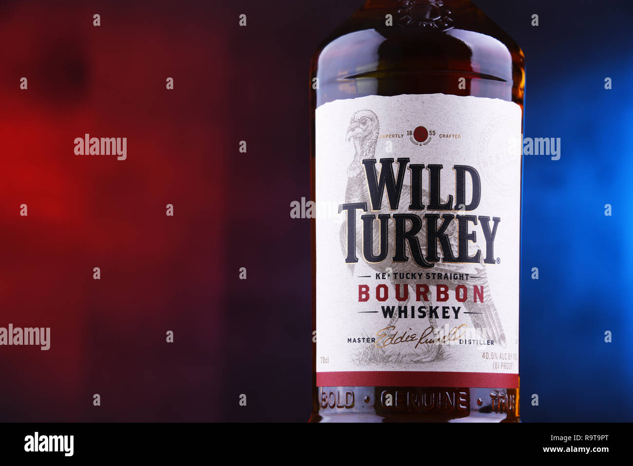 POZNAN, POL - Dec 12, 2018: Flasche wilde Türkei, eine Marke von Kentucky straight Bourbon Whiskey von der Austin Nichols Abteilung von Campari Gro produziert Stockfoto