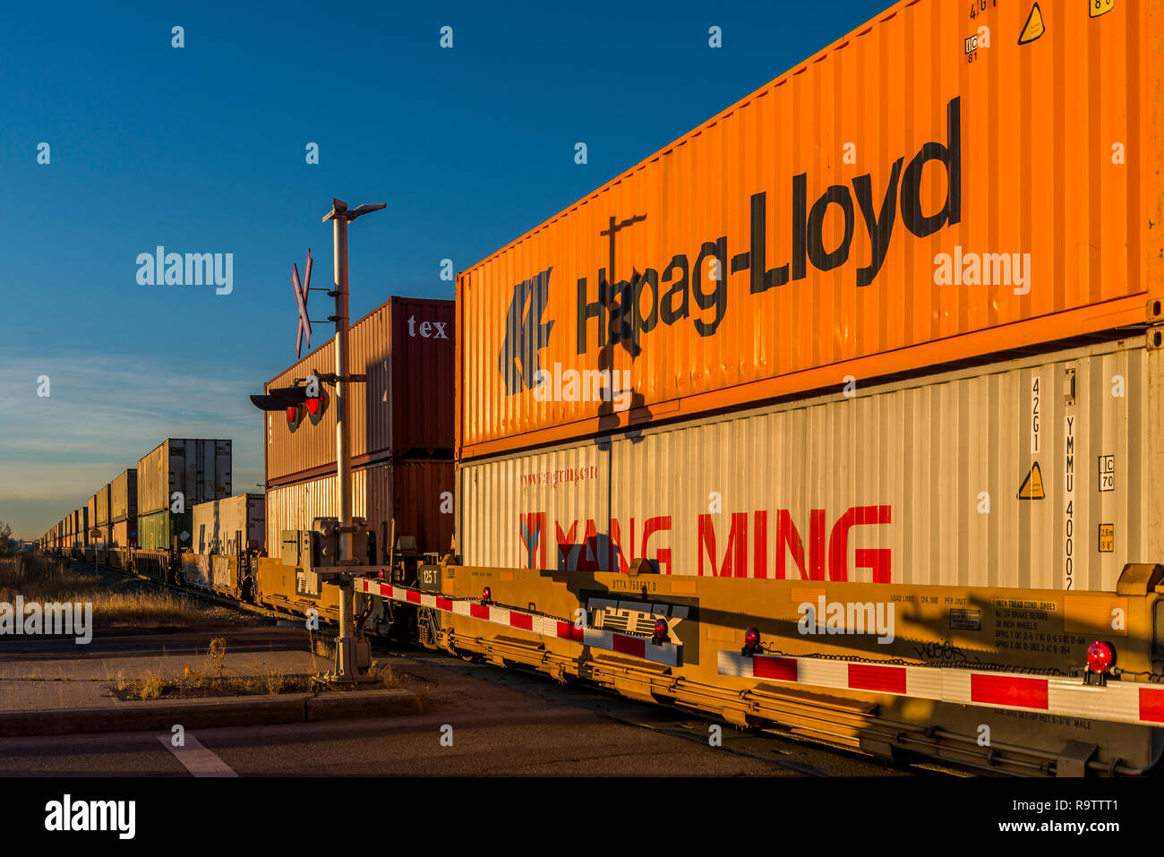 Bahnübergang, Edmonton, Alberta, Kanada Stockfoto