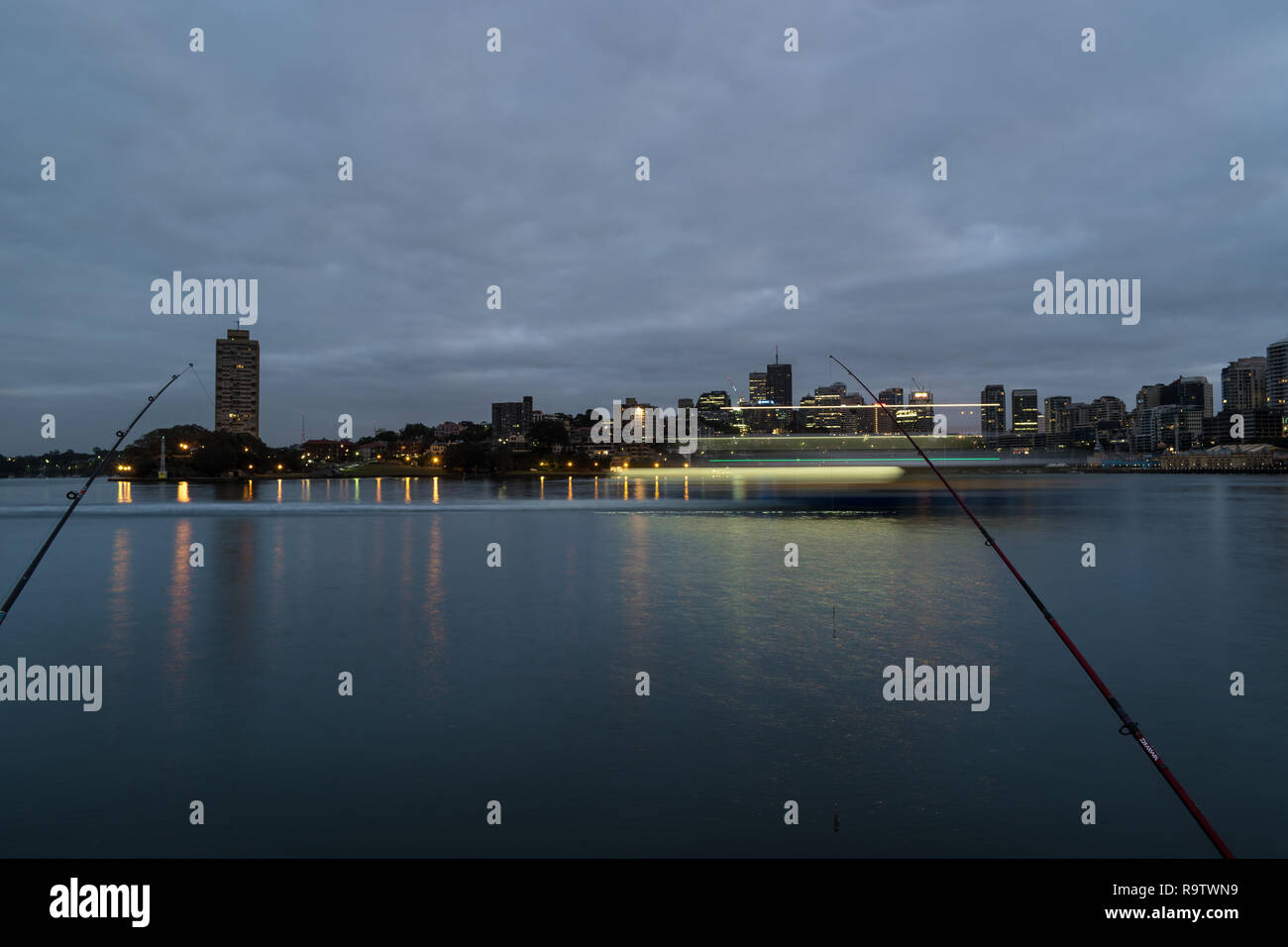 Fähre in Bewegung auf dem Wasser Stockfoto