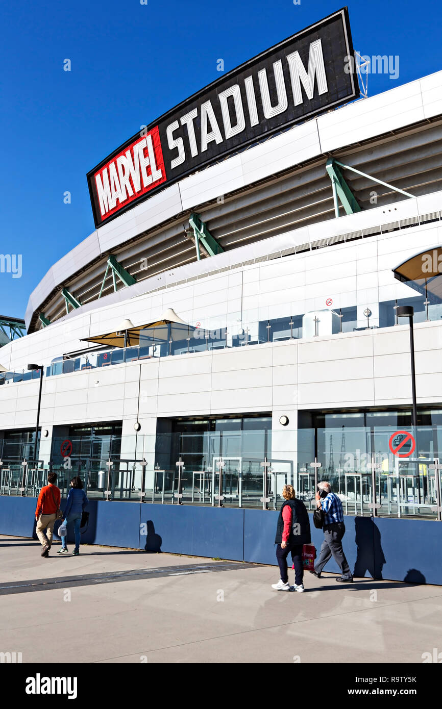 Marvel Stadion in den Docklands von Melbourne, Victoria, Australien, wurde im März 2000 eröffnet. Es ist Australien ist der viertgrößte Fußballstadion von Kapazität bei 53,35 Stockfoto