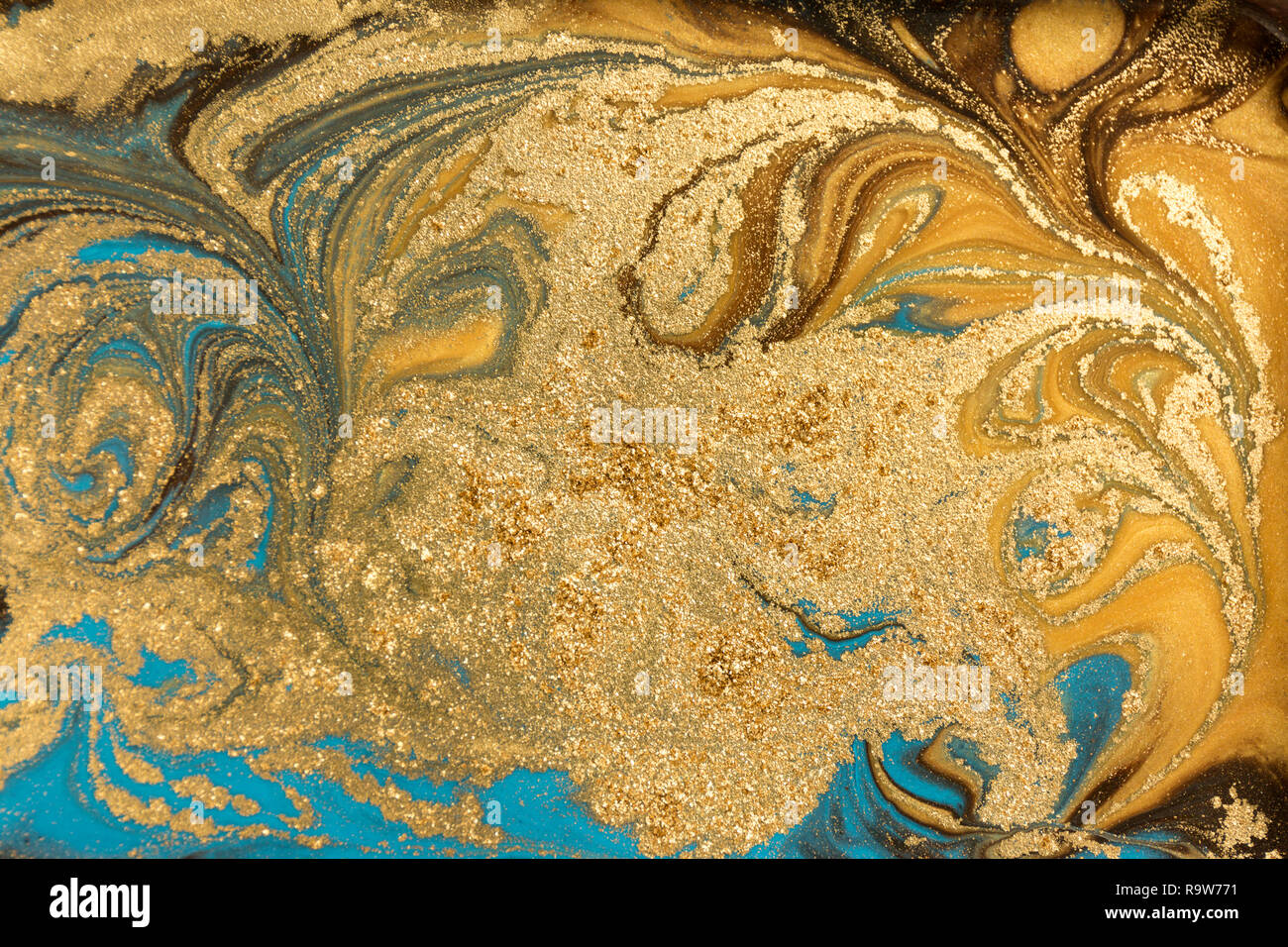 Gold Marmorierung Textur Design. Blaue und goldene Marmor Muster. Fluid Kunst Stockfoto