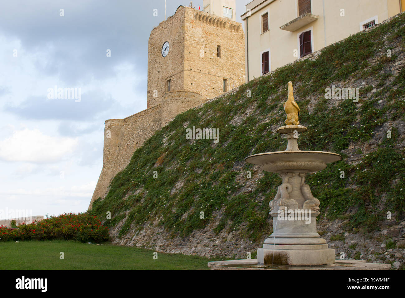Blick auf das Schwäbische Schloss in Termoli (Italien) Stockfoto