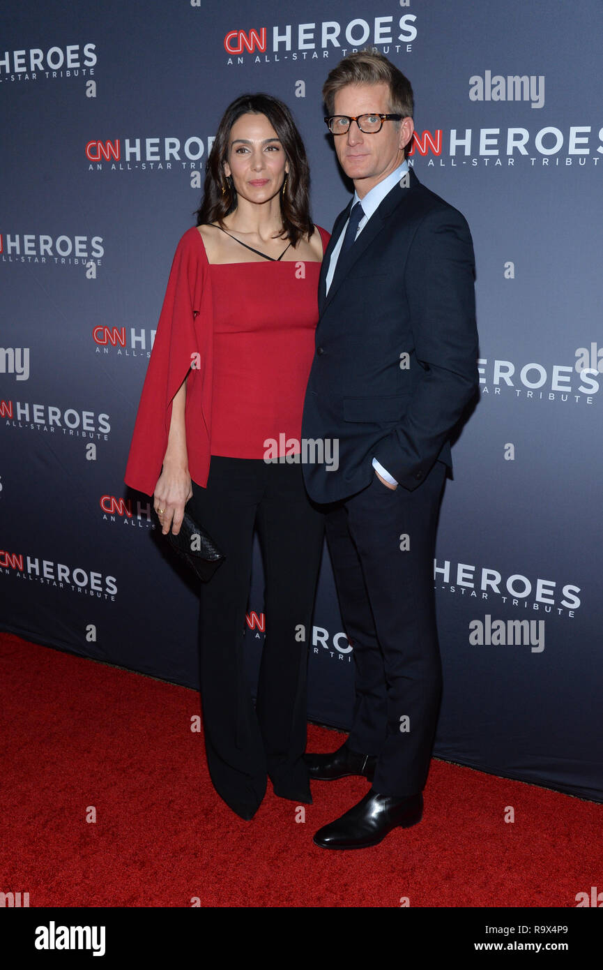 Annie Parisse und Paul Funken der 12. jährlichen CNN Helden: Ein All-Star Tribute am 9. Dezember 2018 in New York teilnehmen. Stockfoto