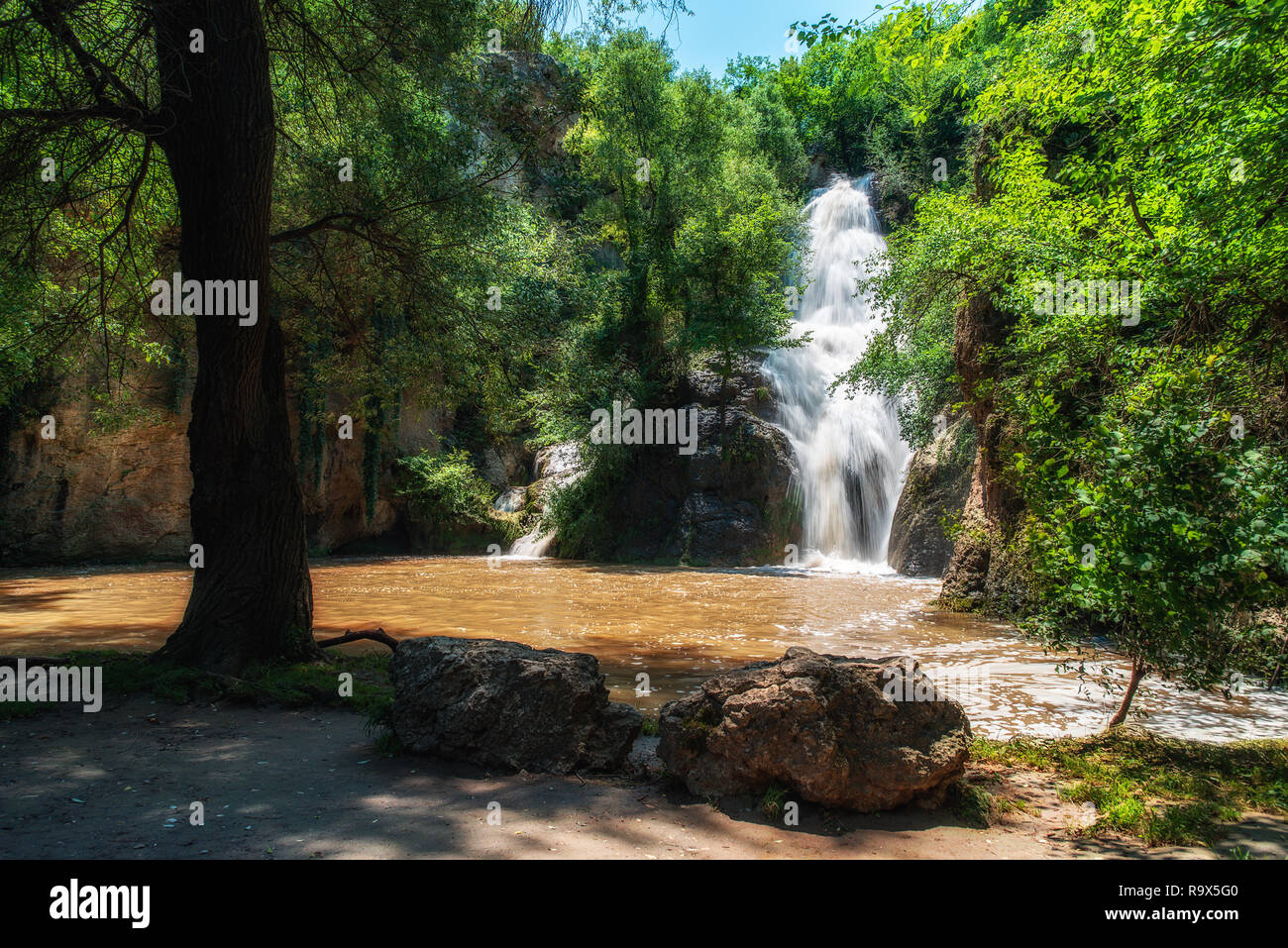 Hotnitsa Wasserfall in Bulgarien im Sommer Stockfoto