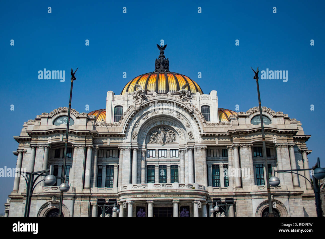 Die vorderen Stoßfänger des Palacio de Bella Artes in Mexiko-Stadt, Mexiko Stockfoto