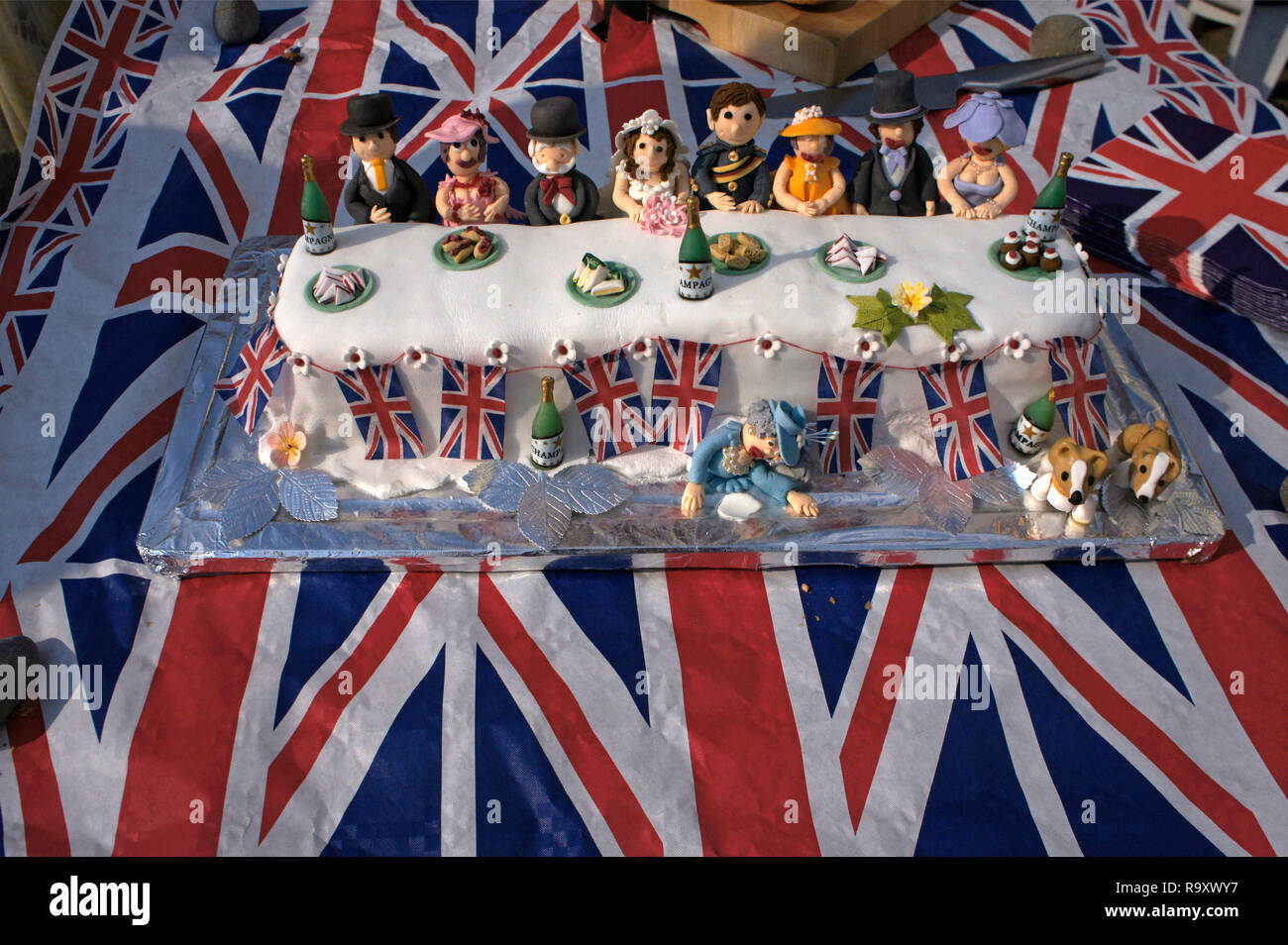 Marzipan Kuchen Feier Konigliche Hochzeit Mit Zucker Handwerk Zeichen Stockfotografie Alamy