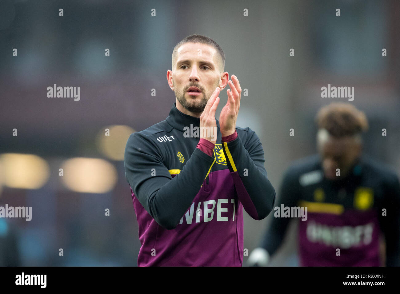 Conor Hourihane von Aston Villa pre Match während der Sky Bet Championship Match zwischen Aston Villa und Leeds United in der Villa Park, Birmingham, England Stockfoto