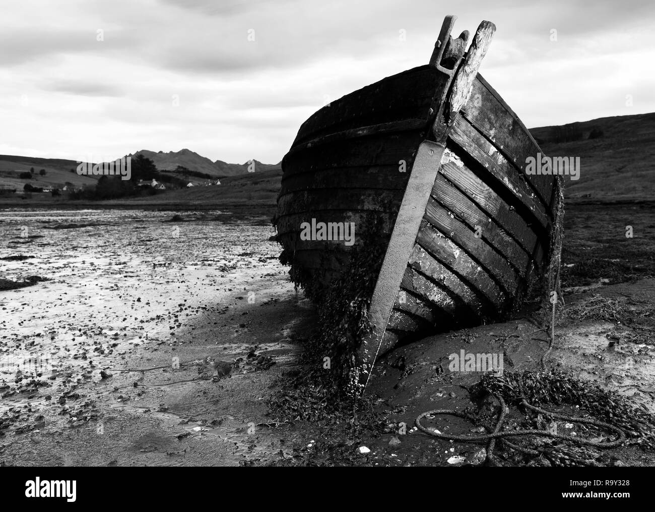 Foto: © Jamie Callister. Boot Wracks am Loch Harport, Isle of Skye, North West Schottland, 27. November 2018. [Keine] [Gesamt Pict Stockfoto