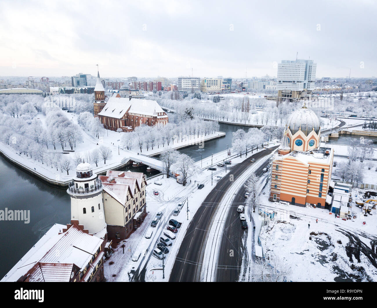 Antenne: Das Fischerdorf in Kaliningrad im Winter Stockfoto