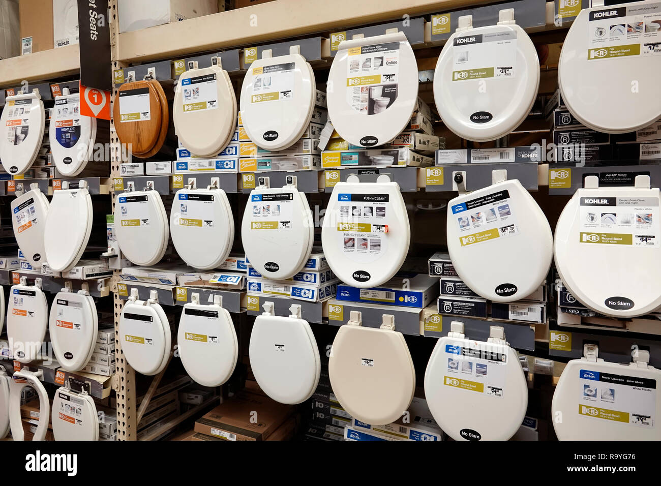 Miami Florida, das Home Depot Big-Box, innen, Hardware Big-Box-Shop, tun Sie es selbst, WC Kommode Sitze, Produkt-Produkte Display Verkauf, Einkaufen Stockfoto