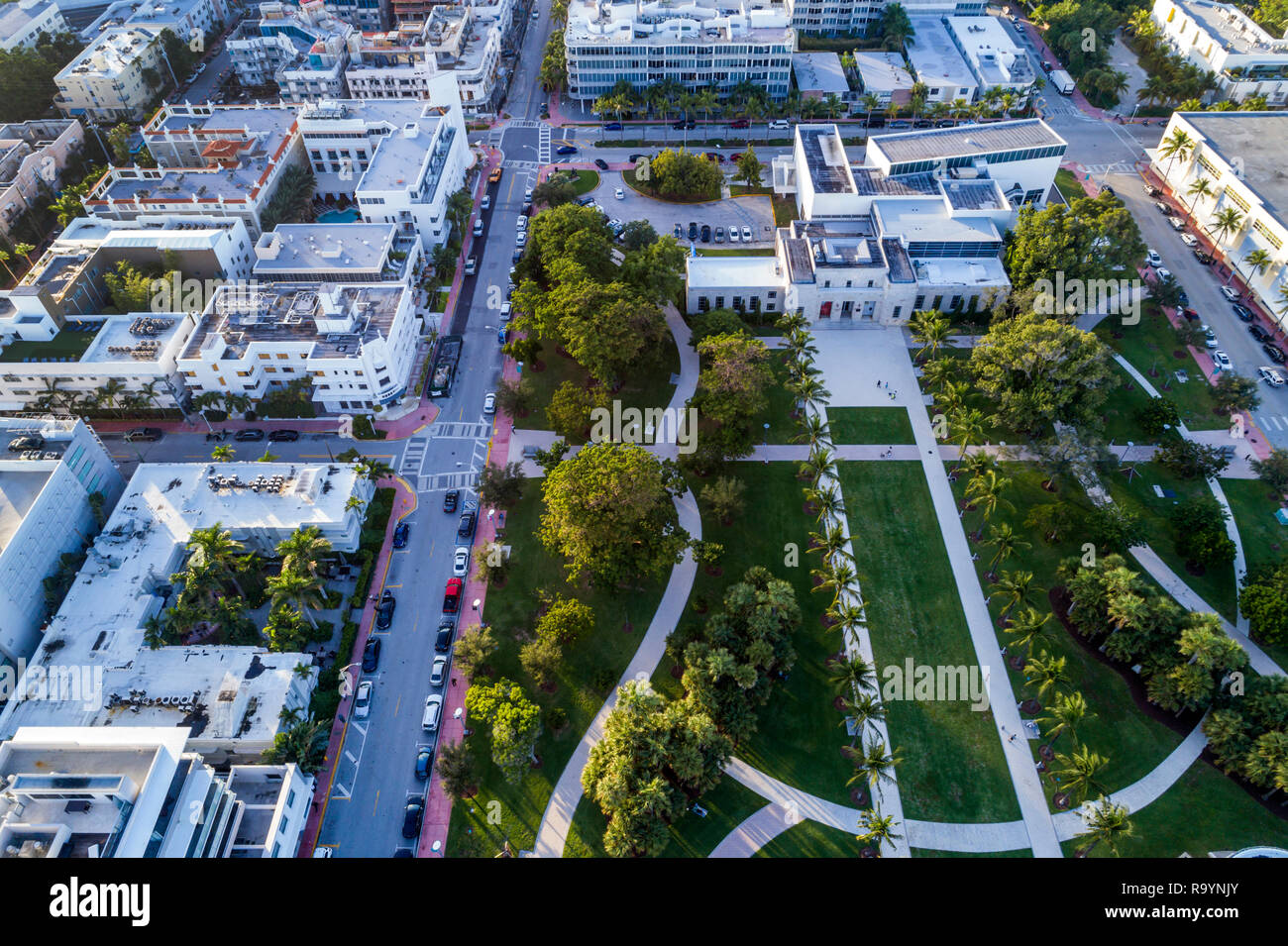 Miami Beach Florida, Luftaufnahme von oben, Collins Park, das Bass Art Artifact Museum, FL181215d07 Stockfoto