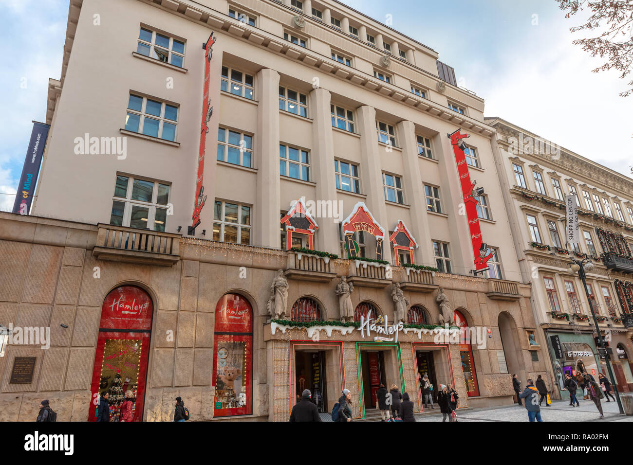 Hamleys Prag, Tschechische Republik ist die größte Toy Store in Prag, die alle so den größten Spielzeugladen in Mitteleuropa. Stockfoto