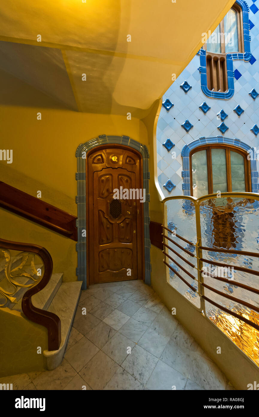 Eine Holztur In Der Casa Batllo Haus Von Antoni Gaudi Barcelona