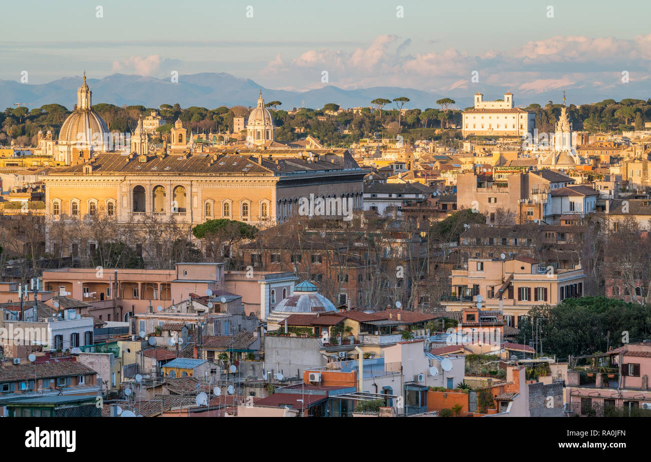 Panorama vom Gianicolo Terrasse mit Palazzo Farnese in Rom, Italien. Stockfoto