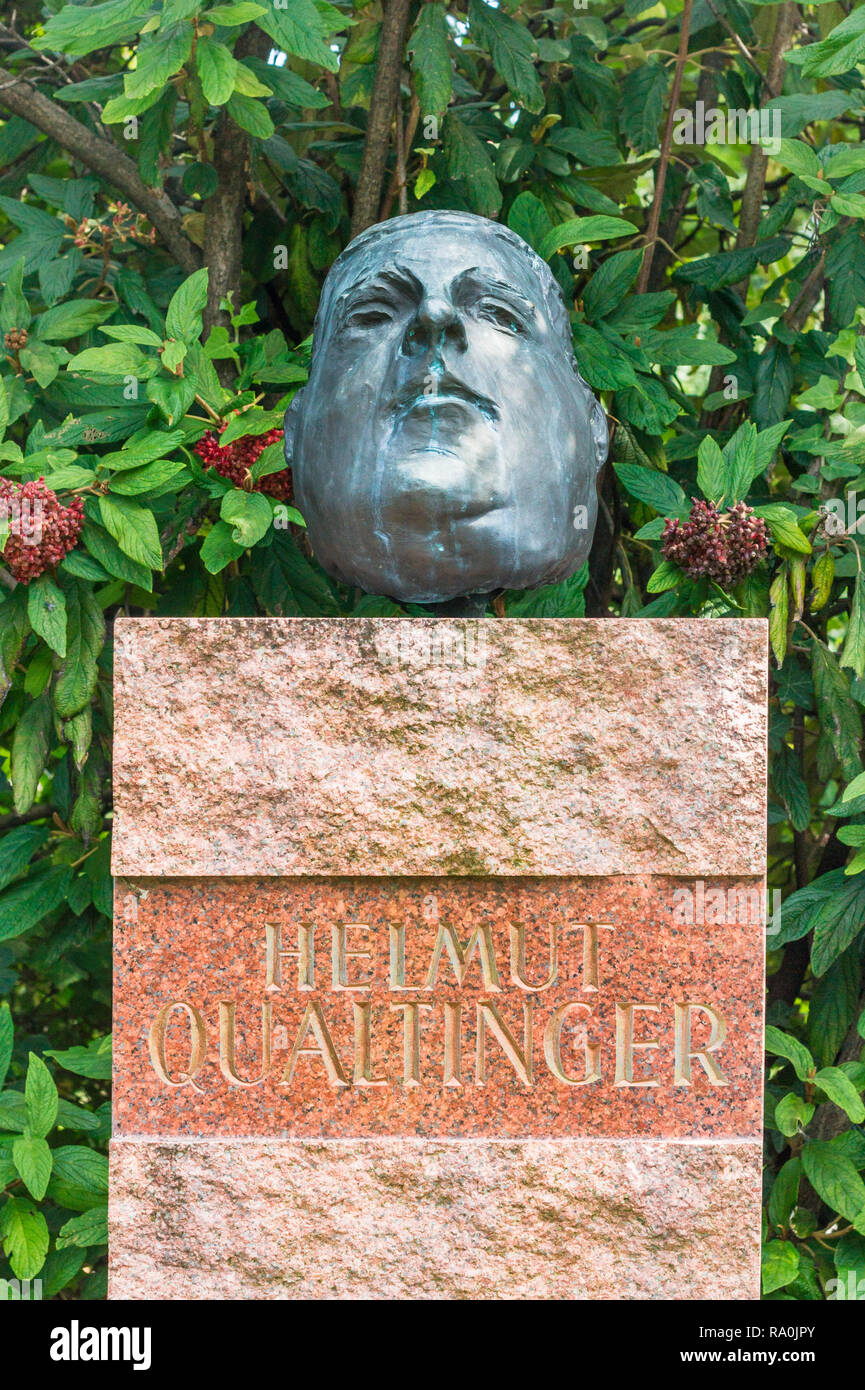Grabstätte der österreichischen Schauspieler und Kabarettist Helmut Qualtinger Stockfoto