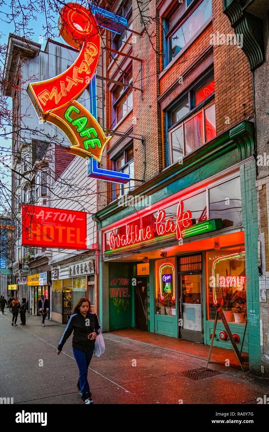 Shelbourne Hotel und Ovomaltine Cafe, East Hastings Street, Downtown Eastside, Vancouver, British Columbia, Kanada Stockfoto