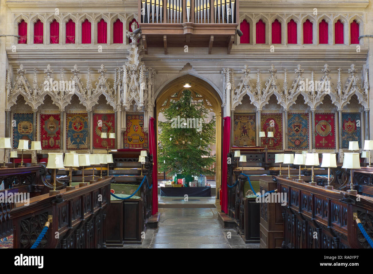 Wells Cathedral Innenraum der Chor Blick in das Kirchenschiff. Wells, Somerset, Großbritannien Stockfoto