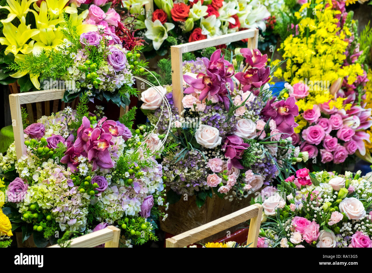 Schöne Blumen mit unscharfen Hintergrund für kommerzielle Zwecke verwendet werden kann. Stockfoto