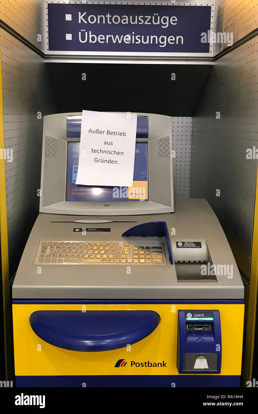 03 18 Berlin Berlin Deutschland Kontoauszugsdrucker Und Ueberweisungsterminal In Einer Postbank Filiale Ist Ausser Betrieb 00 S 1803 D 199 Caro Stockfotografie Alamy