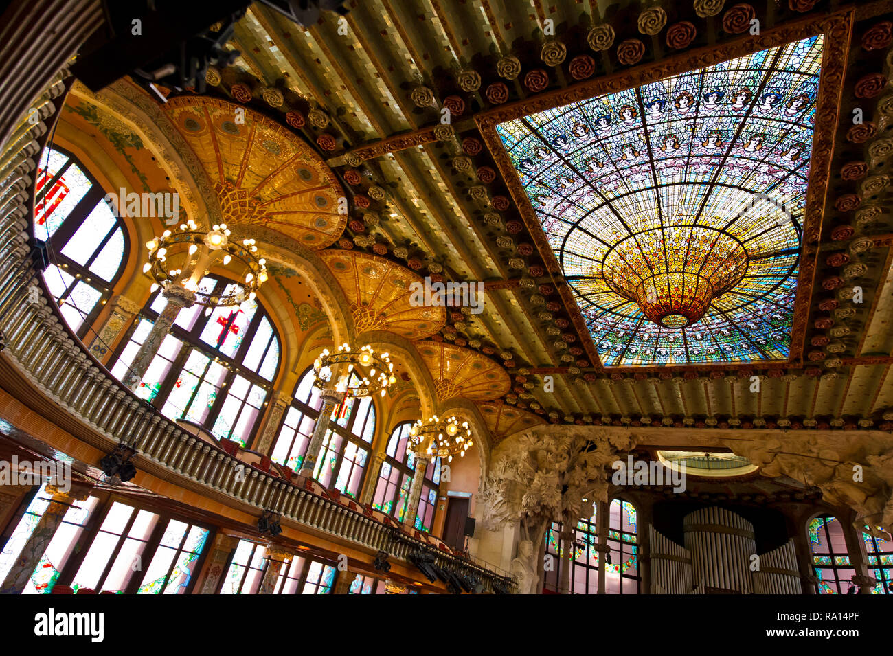 Die dekorativen Decke der Palau De Musica, Barcelona, Spanien Stockfoto