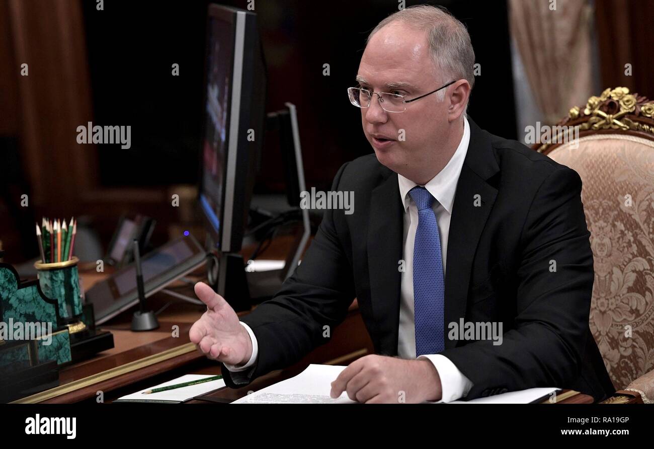 Leiter der russischen Direktinvestitionen Fonds Kirill Dmitriyev während eines bilateralen Treffens mit dem russischen Präsidenten Wladimir Putin im Kreml Dezember 29, 2018 in Moskau, Russland. Stockfoto