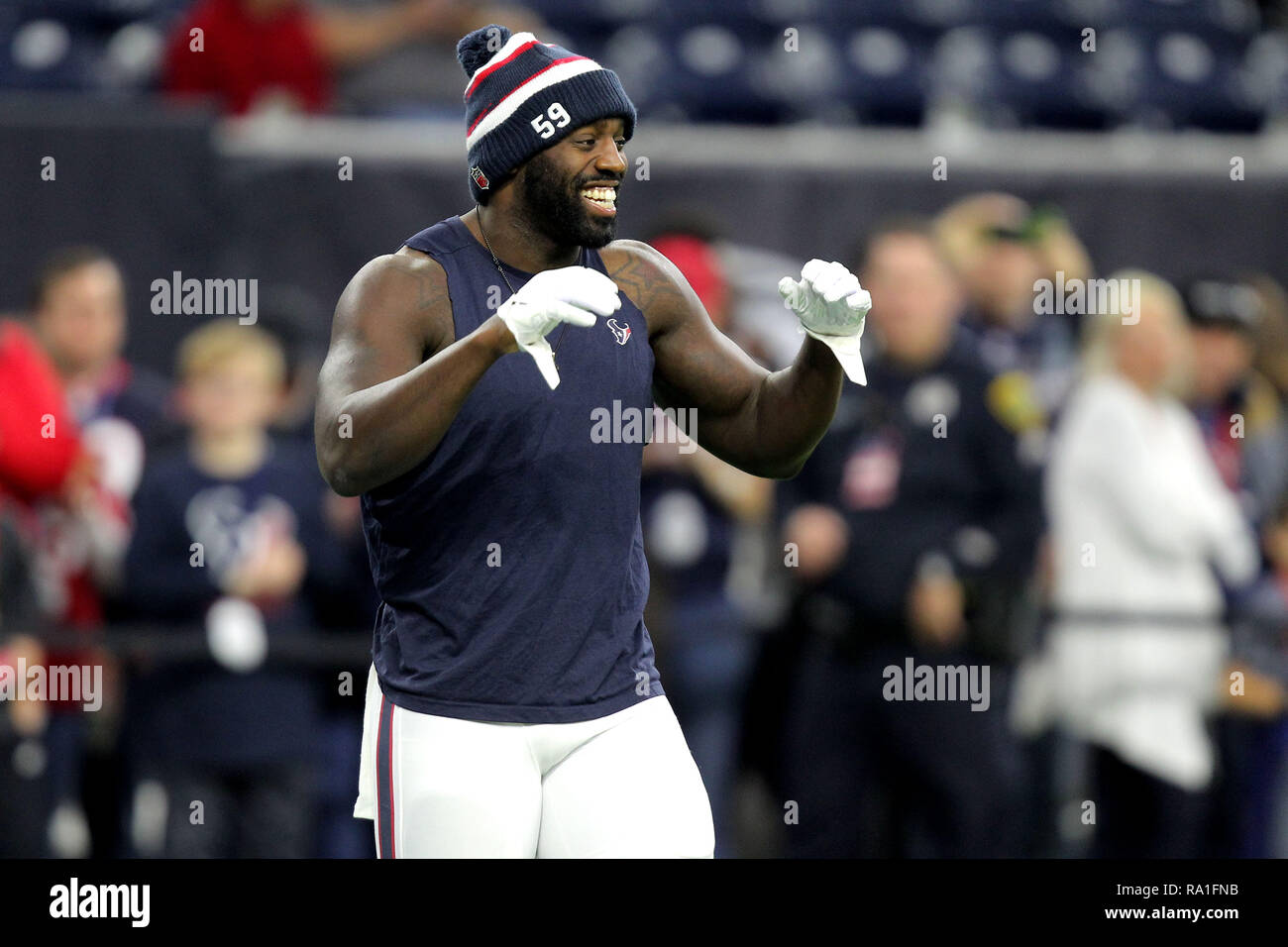 Texas, USA. 30 Dez, 2018. Houston Texans linebacker Whitney Mercilus (59) vor der NFL regular season Spiel zwischen den Houston Texans und die Jacksonville Jaguars an NRG Stadion in Houston, TX am 30. Dezember 2018. Credit: Erik Williams/ZUMA Draht/Alamy leben Nachrichten Stockfoto