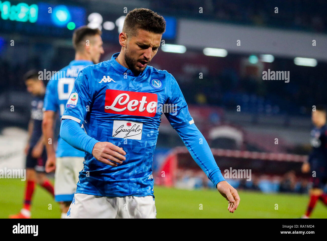 Napoli, Kampanien, Italien, 29-12-18, Serie A Fußballspiel SSC Neapel - Bologna im San Paolo Stadion in Bild trocknet Mertens für die mis bedauerte Stockfoto