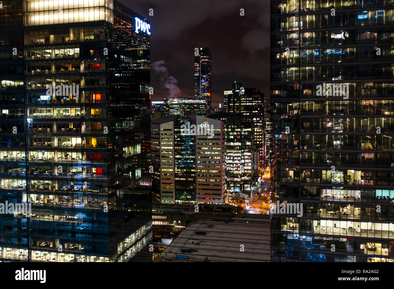 Einen erhöhten Blick auf die Skyline von Toronto Maple Leaf Platz in Toronto, Kanada gesehen. Stockfoto
