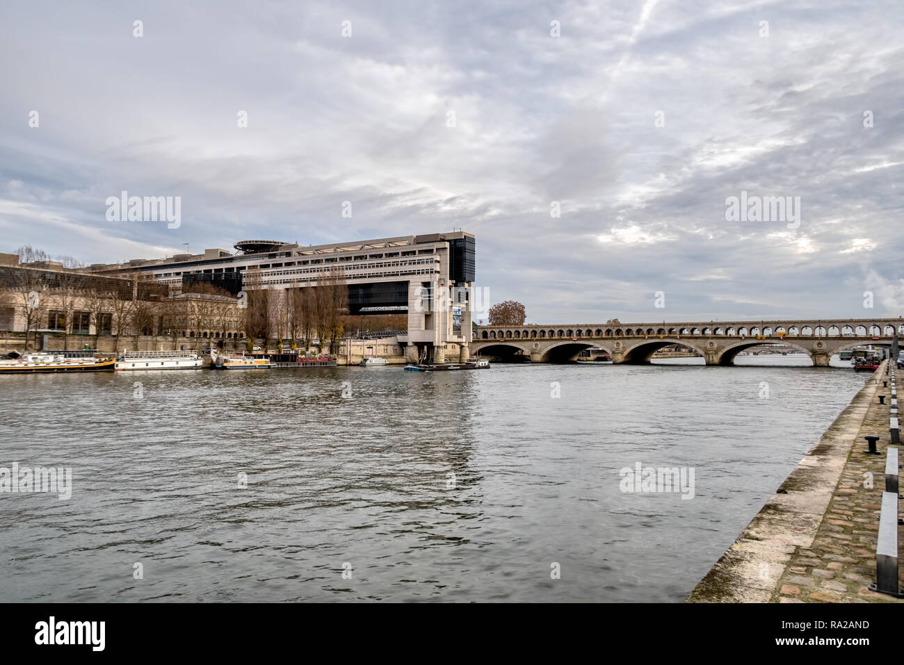 Französische Finanzministerium in Bercy - Paris, Frankreich Stockfoto Französische Finanzministerium in Bercy - Paris, Frankreich Stockfoto