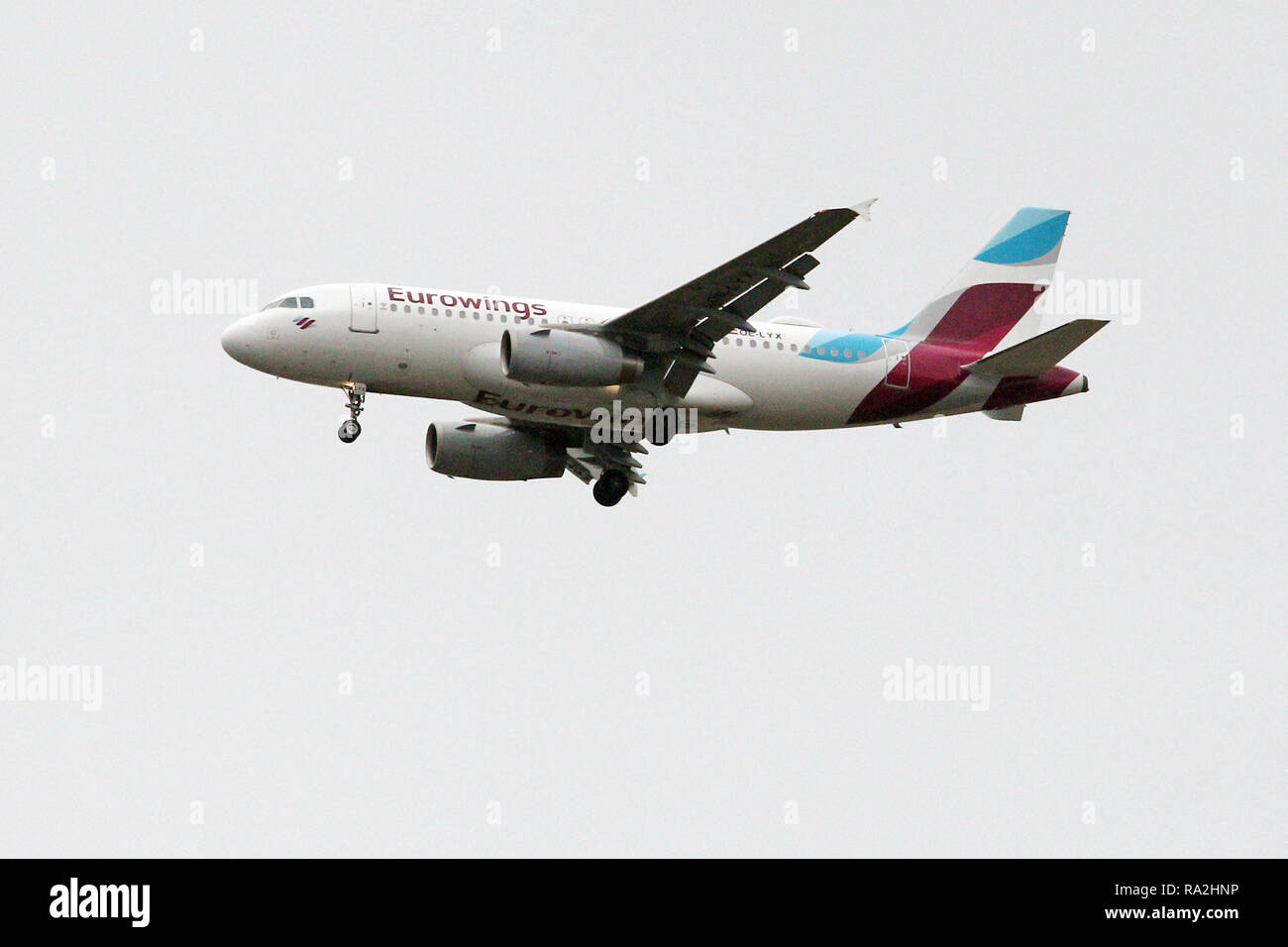 02.04.2018, Niedersachsen, Hannover, Deutschland, A319 der Fluggesellschaft Eurowings. 00 S 180402 D237 CARO.JPG [MODEL RELEASE: NICHT ZUTREFFEND, EIGENTUM Stockfoto