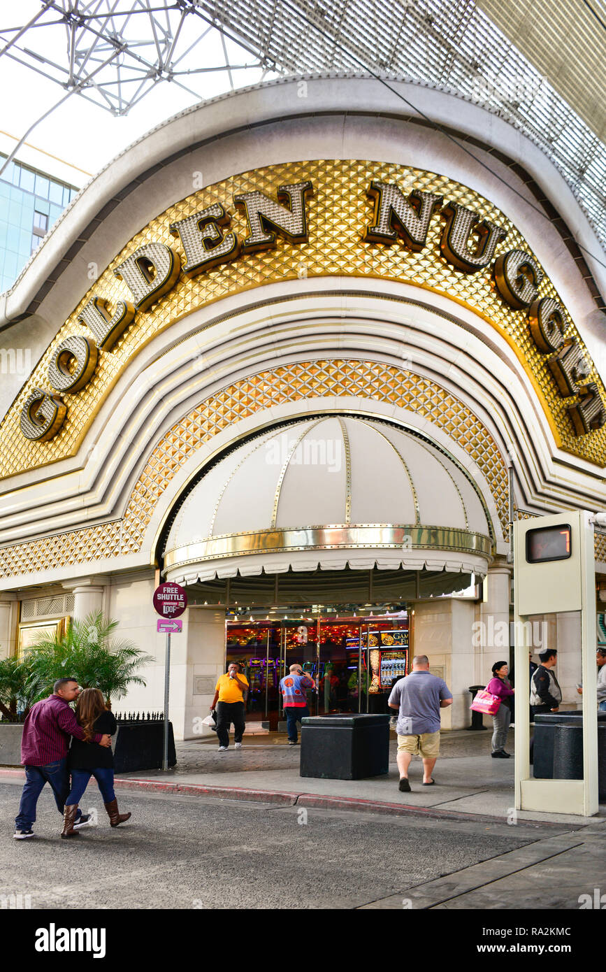 Eingang zum weltberühmten Golden Nugget Hotel and Casino, ein Vintage Kasino an der Fremont Street Experience im Stadtzentrum von Las Vegas, NV entfernt Stockfoto