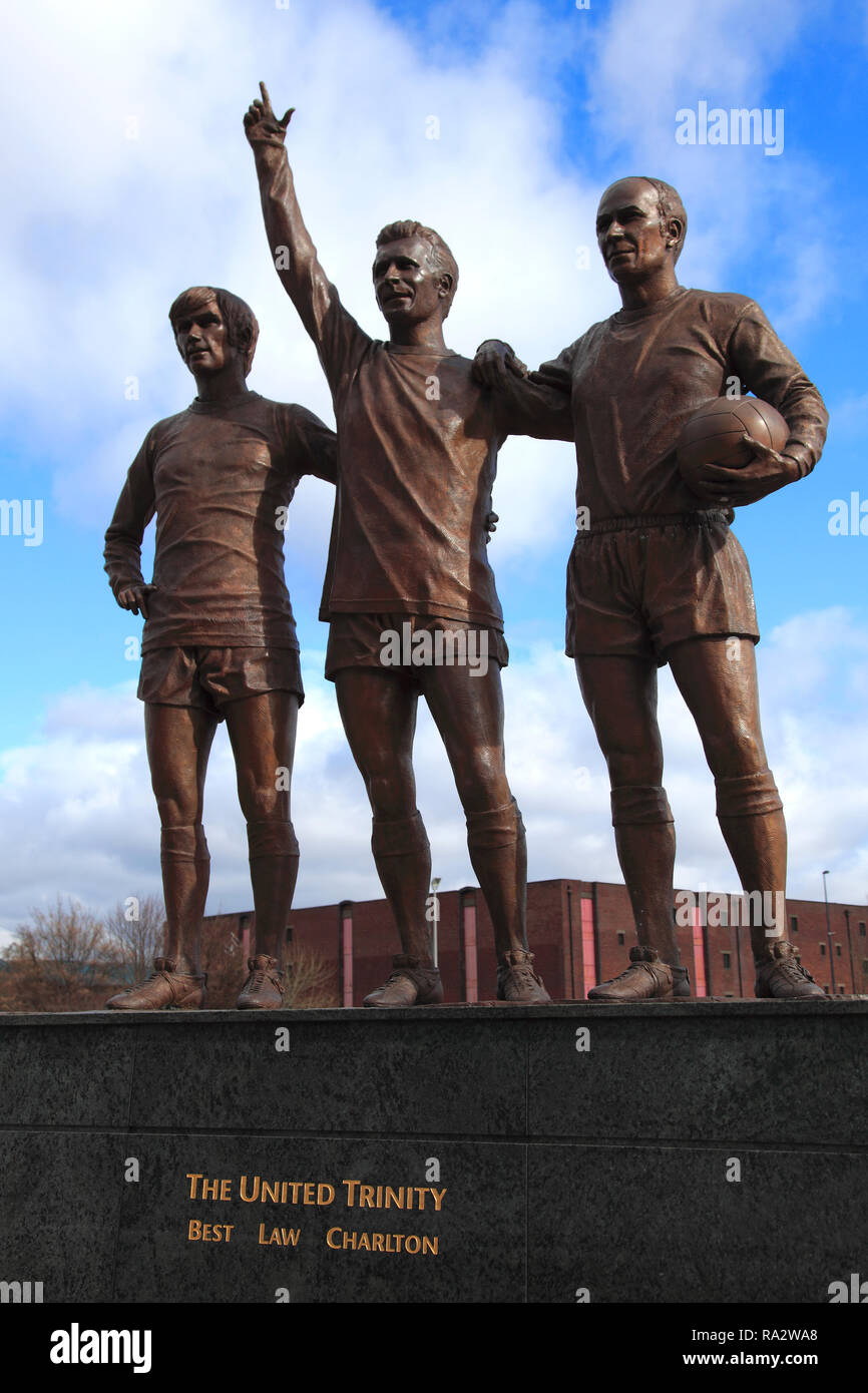 Die Vereinigten Trinity Bildhauer von Philip Jackson, von Manchester United 'Old Trafford' Masse, Manchester, England, Großbritannien Stockfoto