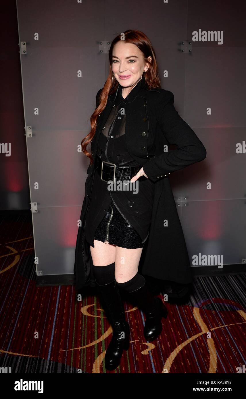 New York, NY, USA. 31 Dez, 2018. Lindsay Lohan bei der Ankunft für den dritten jährlichen Marquis Silvester, Marriott Marquis New York, New York, NY 31. Dezember 2018. Credit: Eli Winston/Everett Collection/Alamy leben Nachrichten Stockfoto