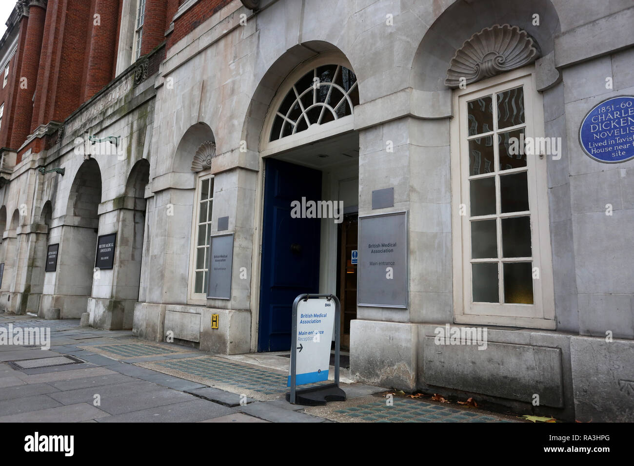 Allgemeine Ansichten der British Medical Association BMA Gebäude in Tavistock Square, London, UK. Stockfoto