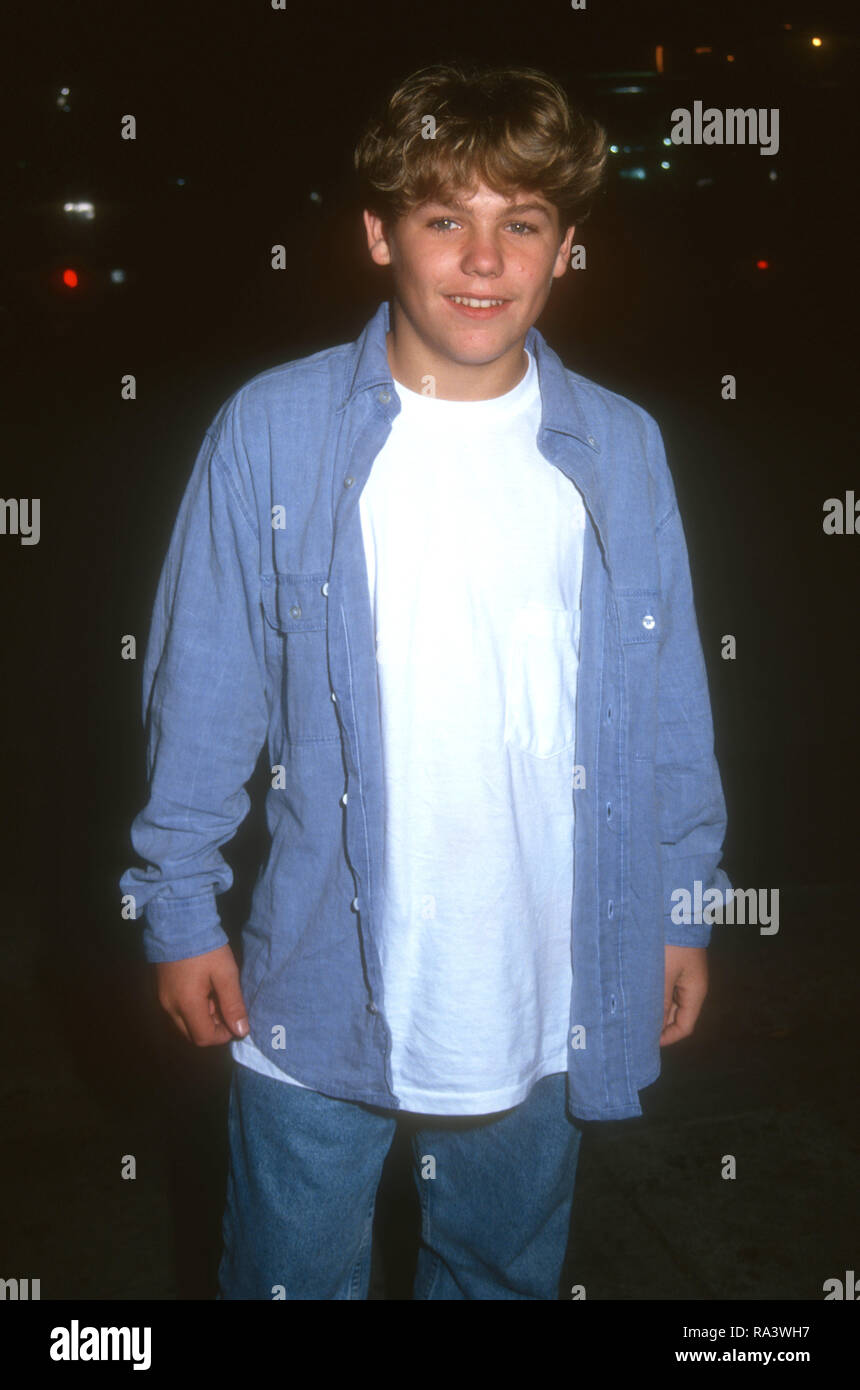 WESTWOOD, CA - 8. JULI: Schauspieler Jason James Richter nimmt Weltpremiere von Columbia Pictures'', die in der Linie der Brand" am 8. Juli 1993 bei Mann Dorf Theater in Westwood, Kalifornien. Foto von Barry King/Alamy Stock Foto Stockfoto