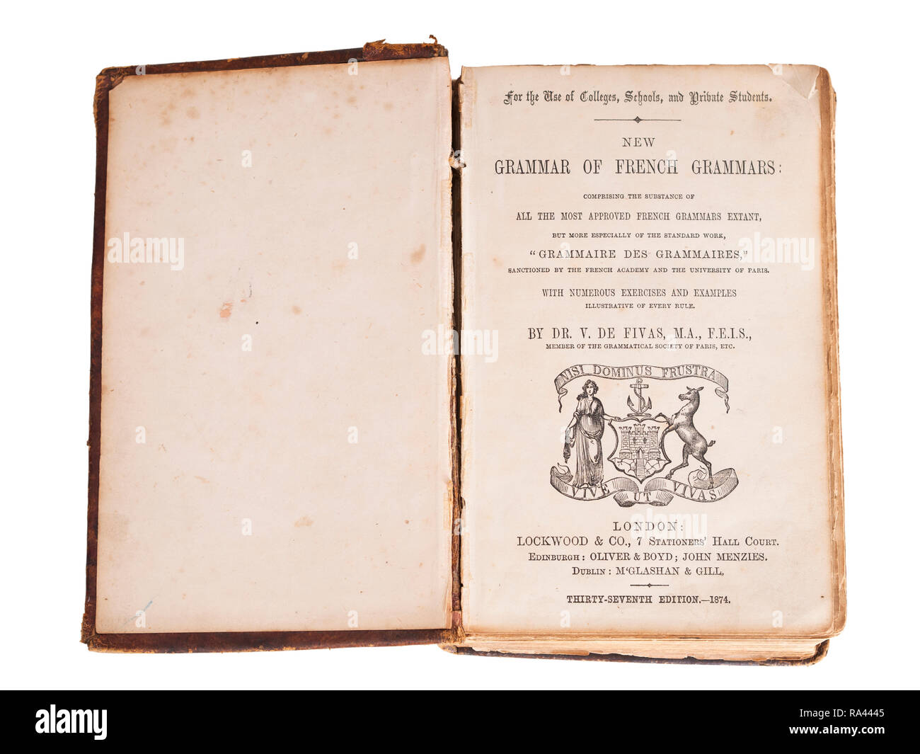 Französisch Grammatik Buch von 1874, auf weißem Hintergrund. Stockfoto