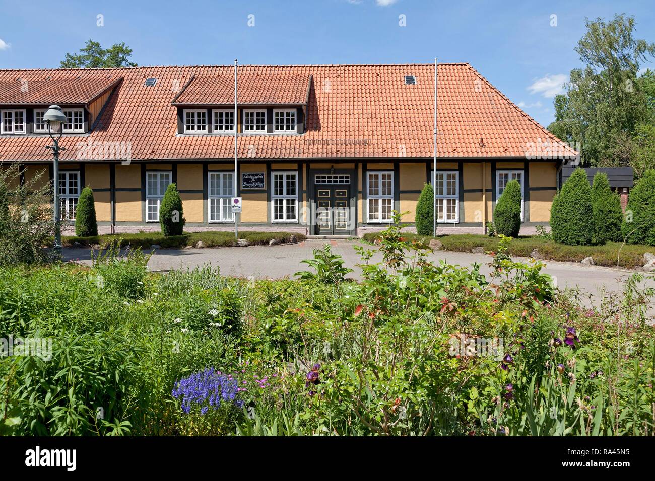 Institut für Bienenzucht, französischer Garten, Celle, Niedersachsen, Deutschland niedrigere Stockfoto
