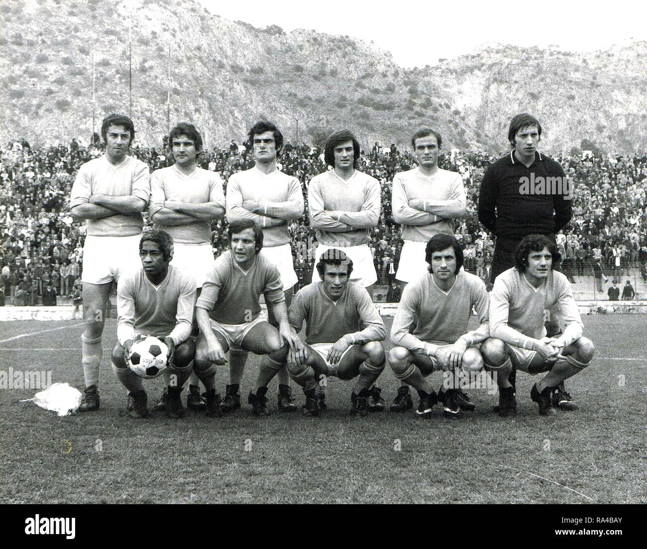 Das Line-up von S.S.C. Napoli in der Saison 1972-73. Von links nach rechts, stehend: M. Zurlini, D. Fontana, G. Bruscolotti, G. Improta, G., S. Carmignani Vavassori; geduckt: jarbas Faustino 'Cané', S. Esposito, G. 'Oscar' Damiani, A., g. Rimbano Mariani. Stockfoto