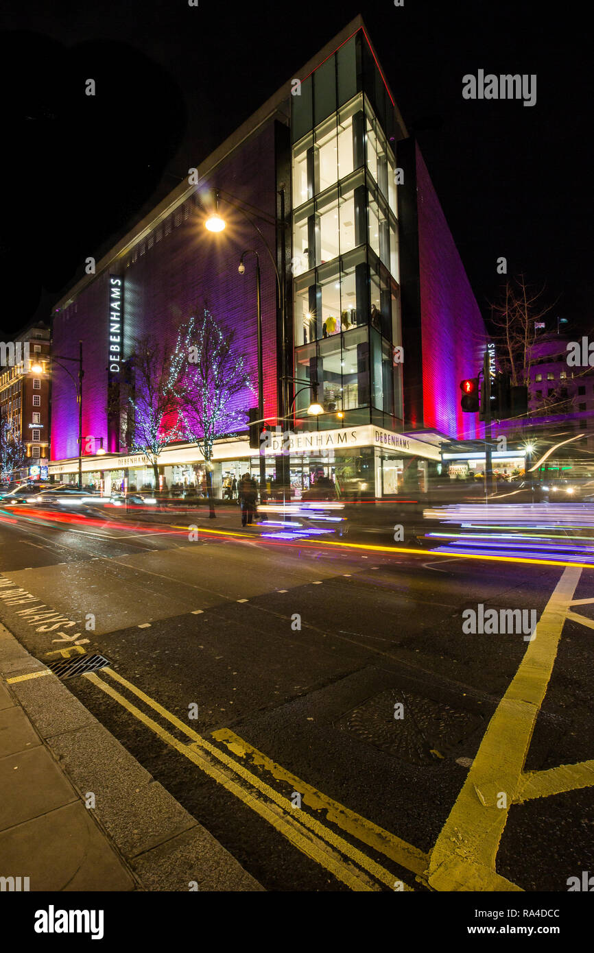 Debenhams Oxford Street London im Dezember Christmas lights 2018 sprach