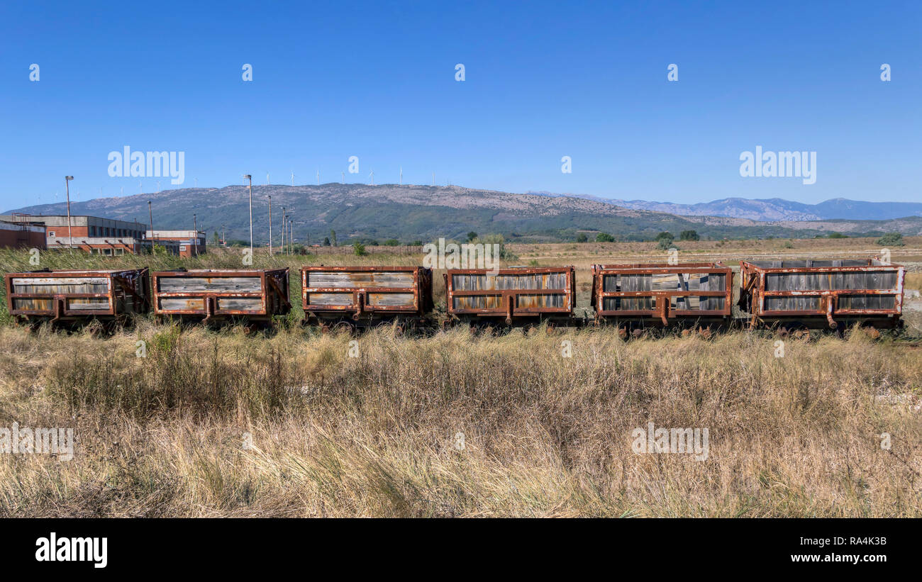 Montenegro - Abgenutzt wagen, in der Vergangenheit für Salz, verlassenen im Naturpark Solana (Ulcinj Ulcinj Saline) Stockfoto