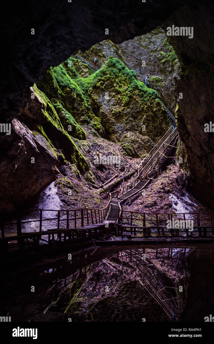 Scarisoara Eishöhle, Apuseni Gebirge, Rumänien. Stockfoto