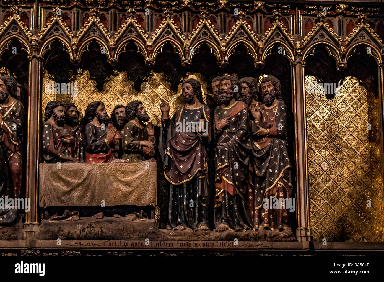 14. Jahrhundert bemalten Holzskulpturen des Lebens Jesu auf eine Chorschranke im Inneren der Kathedrale Notre Dame Paris Frankreich Stockfoto