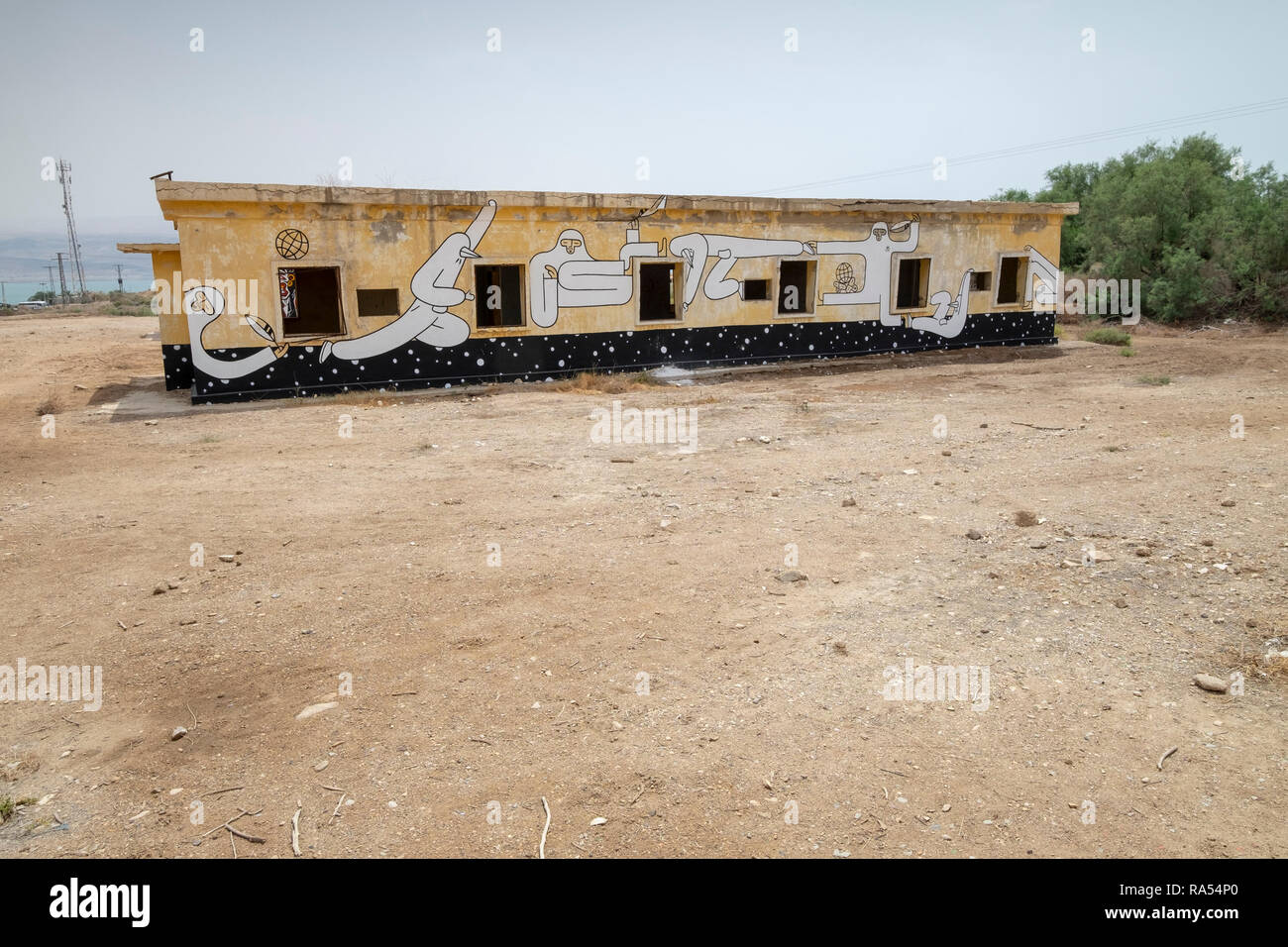 Israel, Sdom, der alte Dead Sea Works Factory und Wohnräumen, im Jahr 1949 aufgegeben. Die neue Anlage wurde bauen weiter im Süden. Jetzt in Graffiti bedeckt Stockfoto